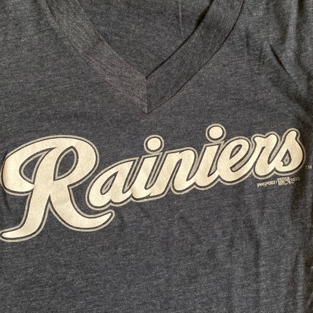 Tacoma Rainiers v-neck tee women’s size Small - Picture 5 of 6